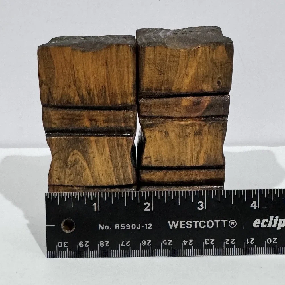 Vintage Salt & Pepper Shaker Set Carved Wooden Square Boho‎ Rustic Lodge